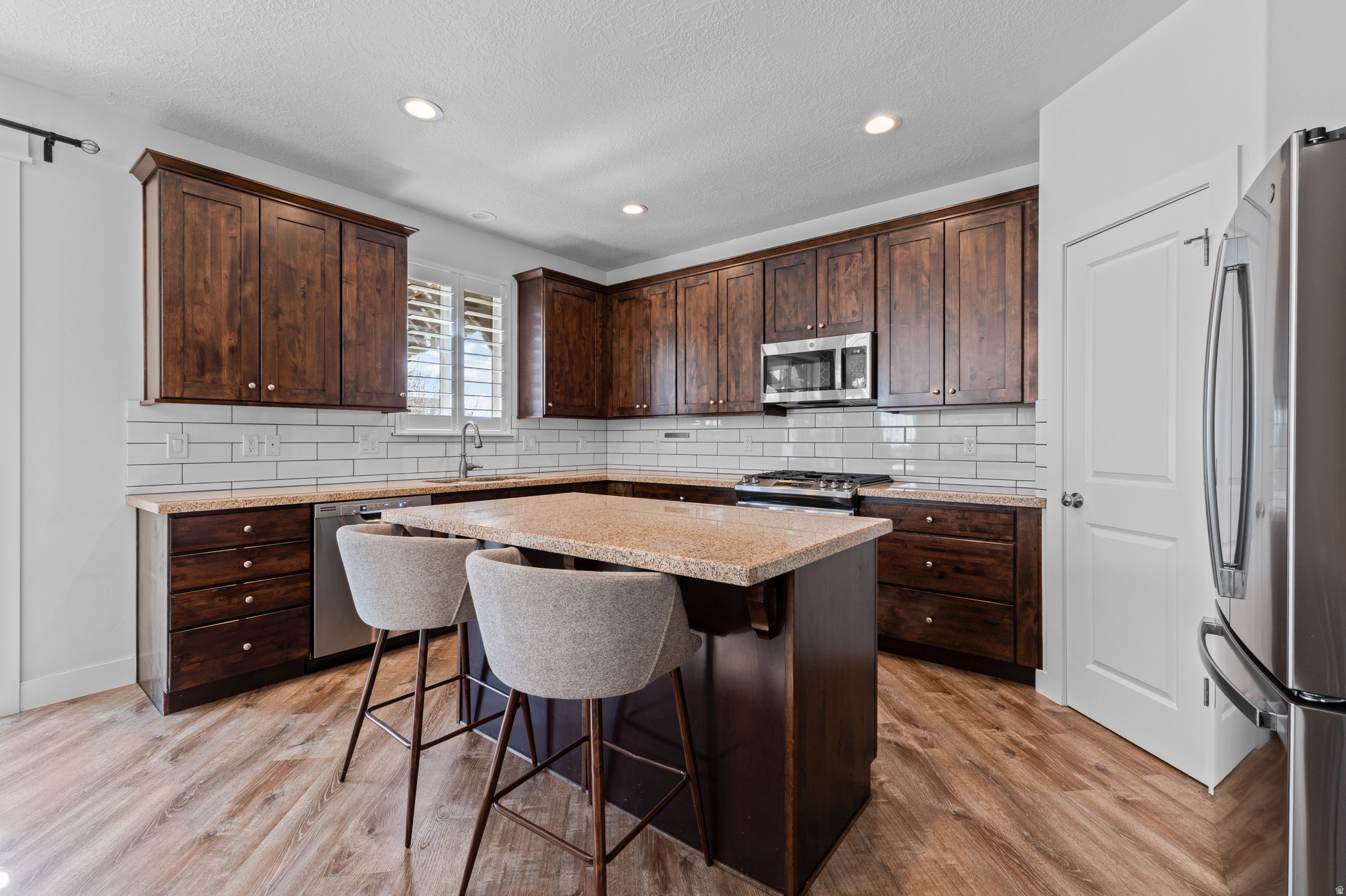 ESTATES AT MUTTON HO - Residential