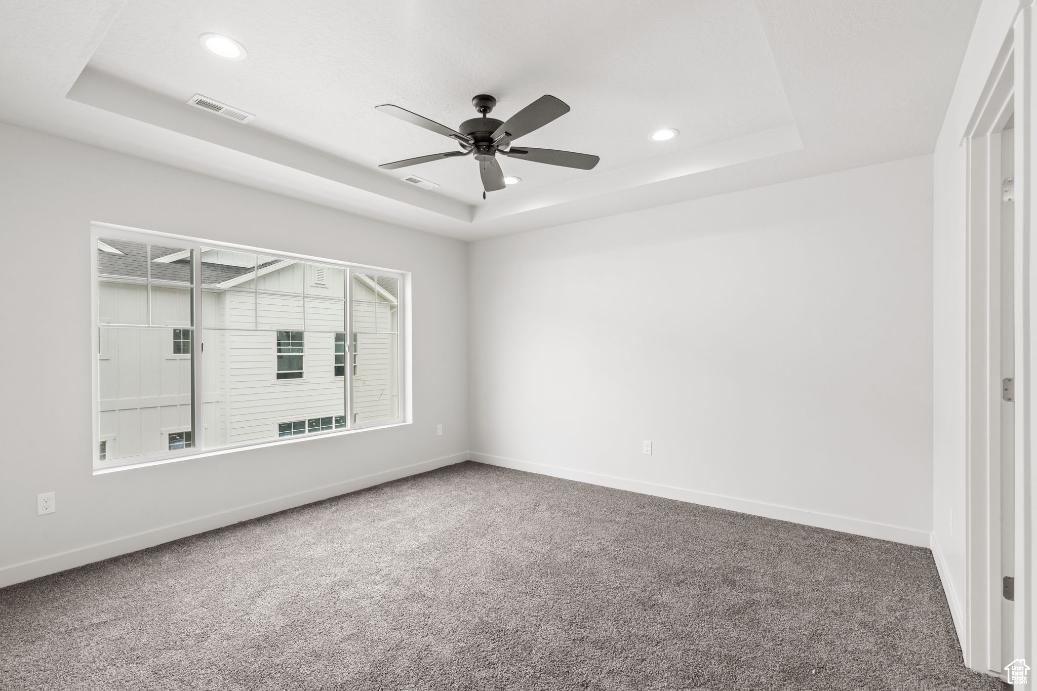 Provo, Utah 84606, United States, 3 Bedrooms Bedrooms, ,3 BathroomsBathrooms,Residential,Pending,184945