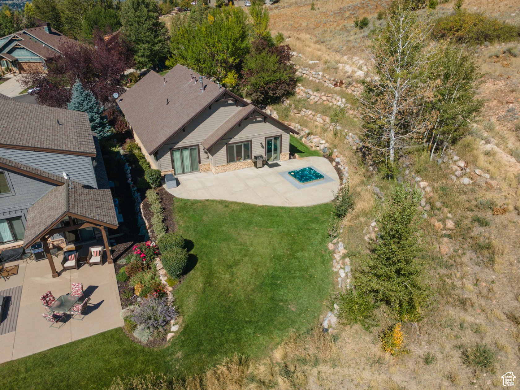 TRAPPERS RIDGE - Residential