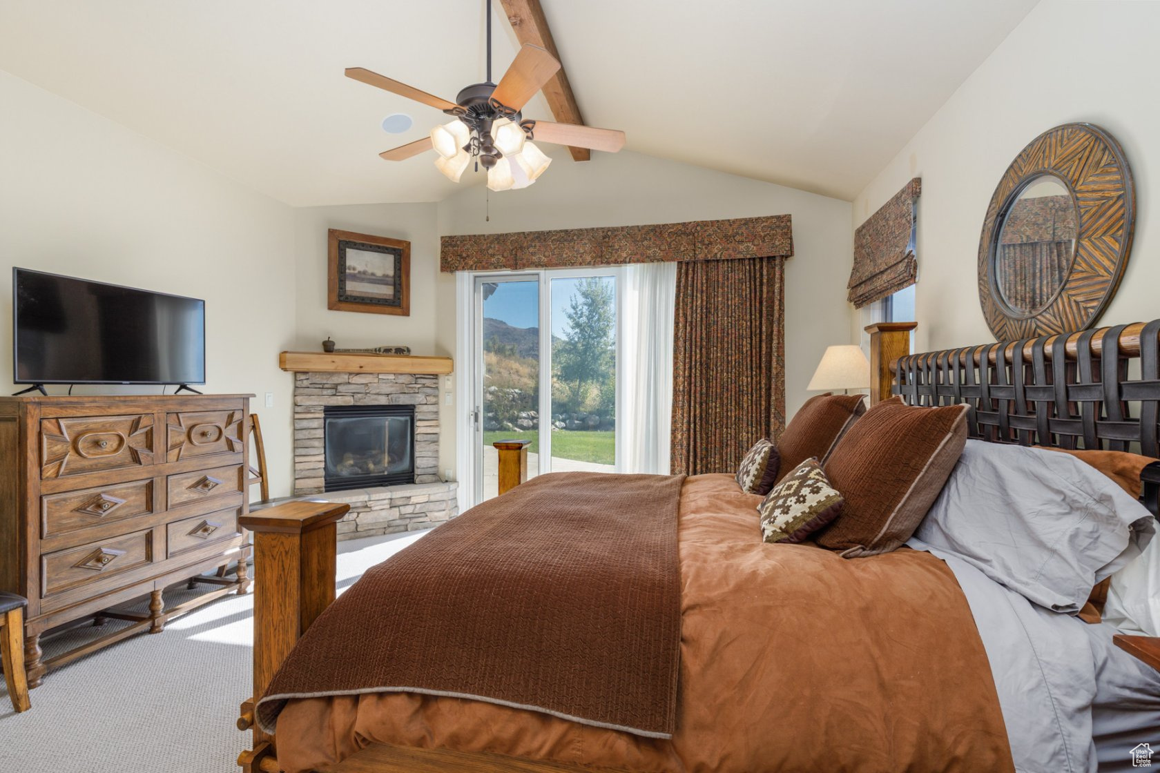 TRAPPERS RIDGE - Residential