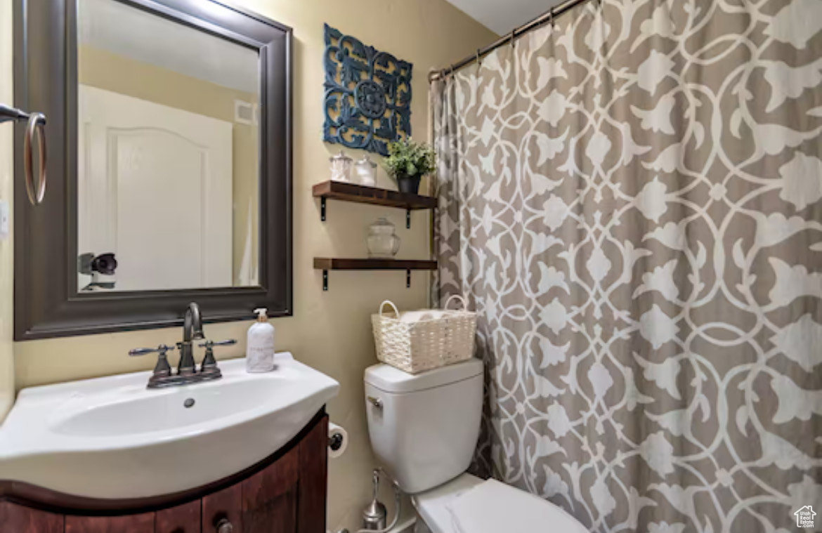 MEADOWS - Residential