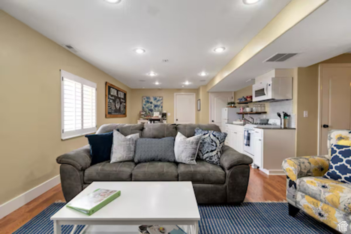 MEADOWS - Residential