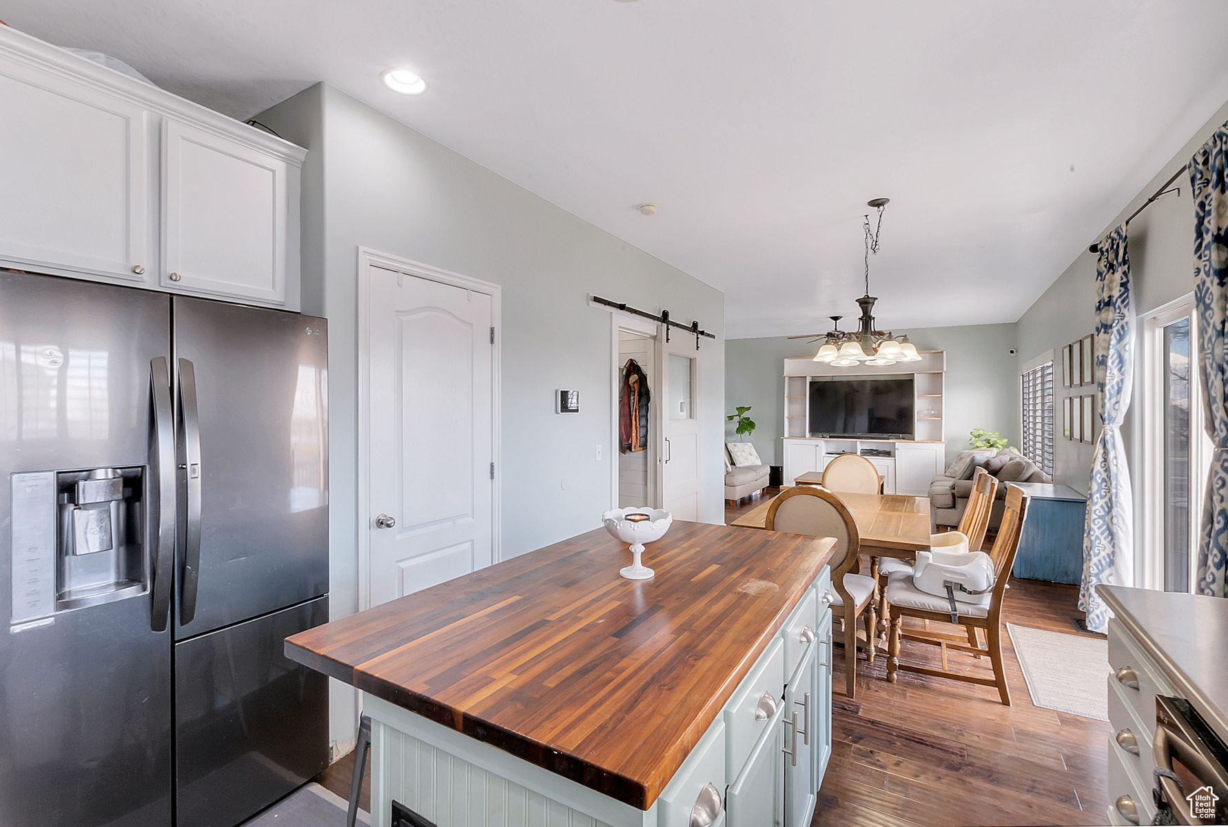 MEADOWS - Residential