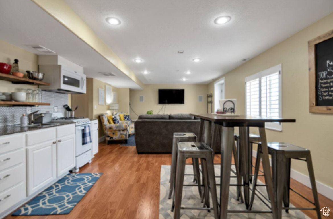 MEADOWS - Residential