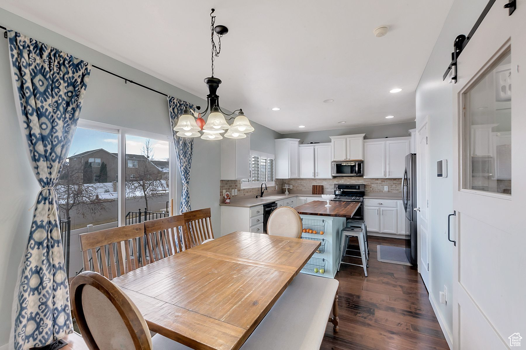 MEADOWS - Residential