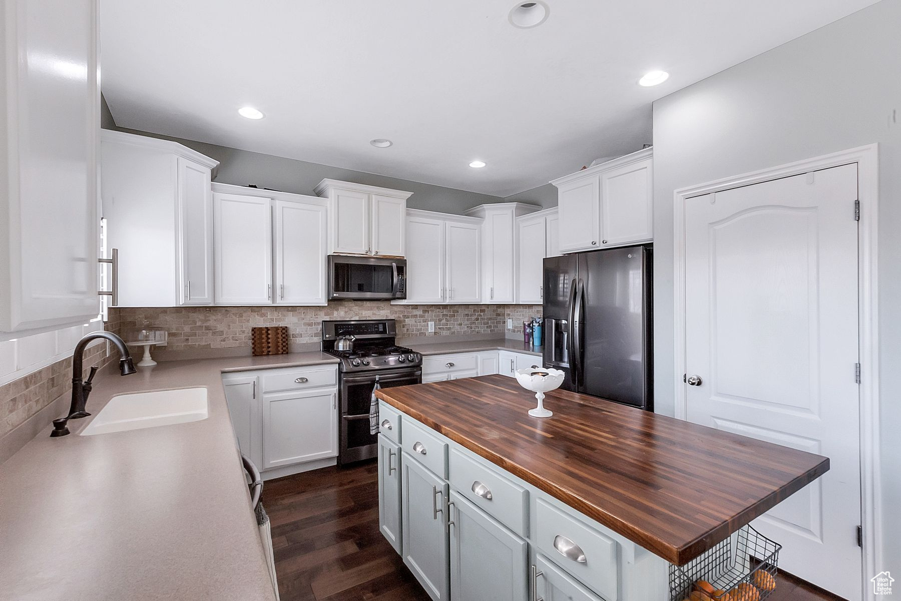 MEADOWS - Residential