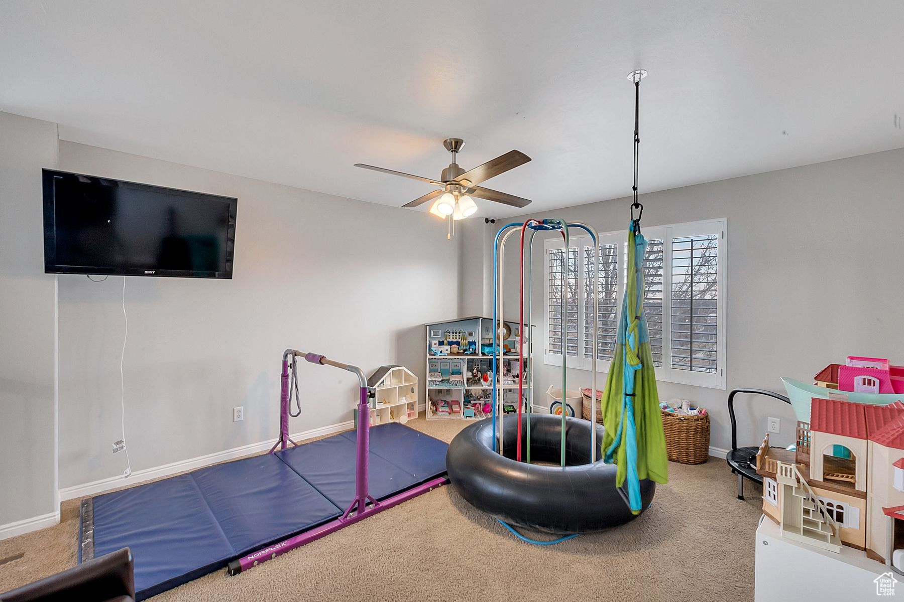 MEADOWS - Residential