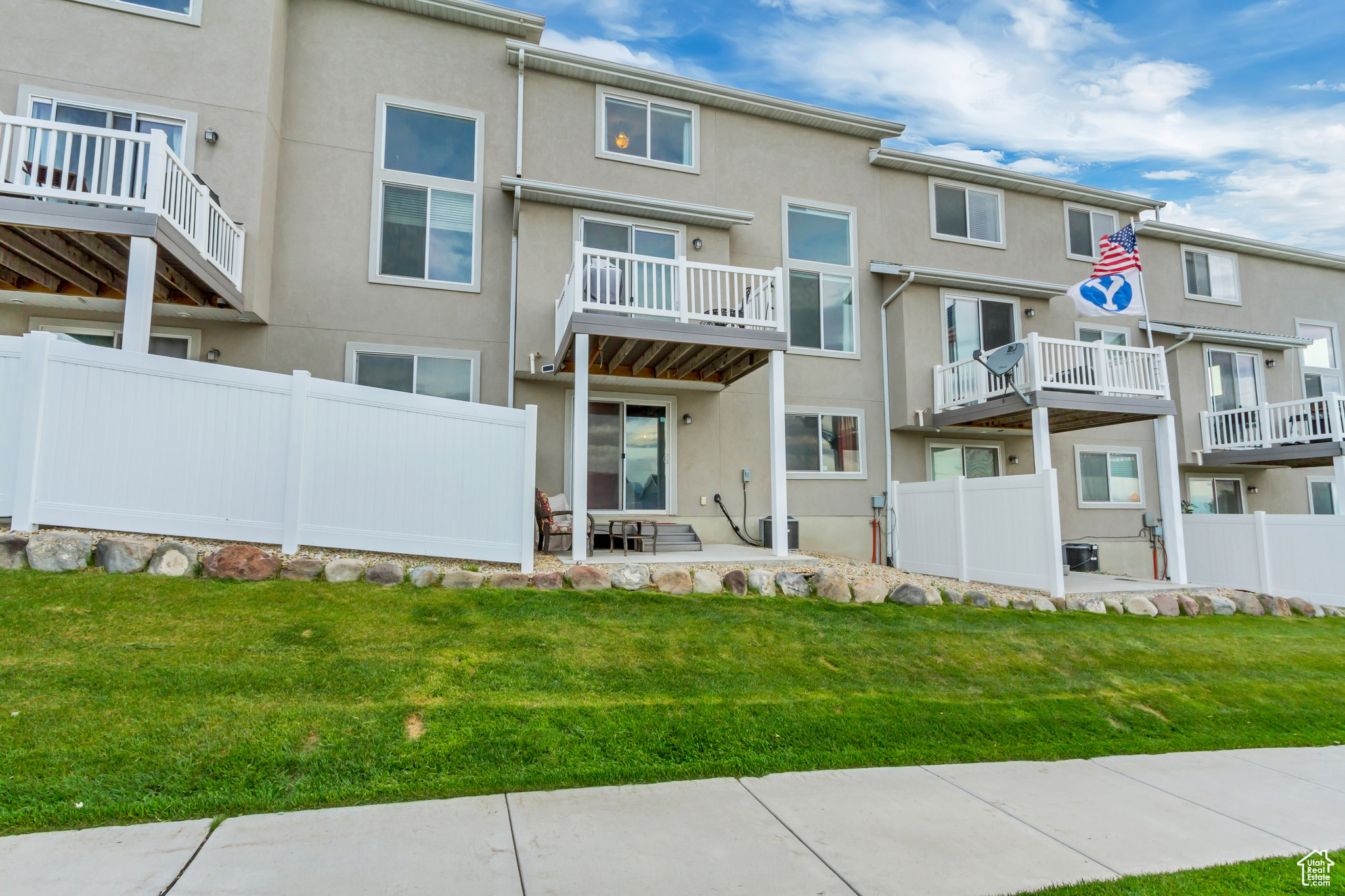 SHADOW RUN - Residential