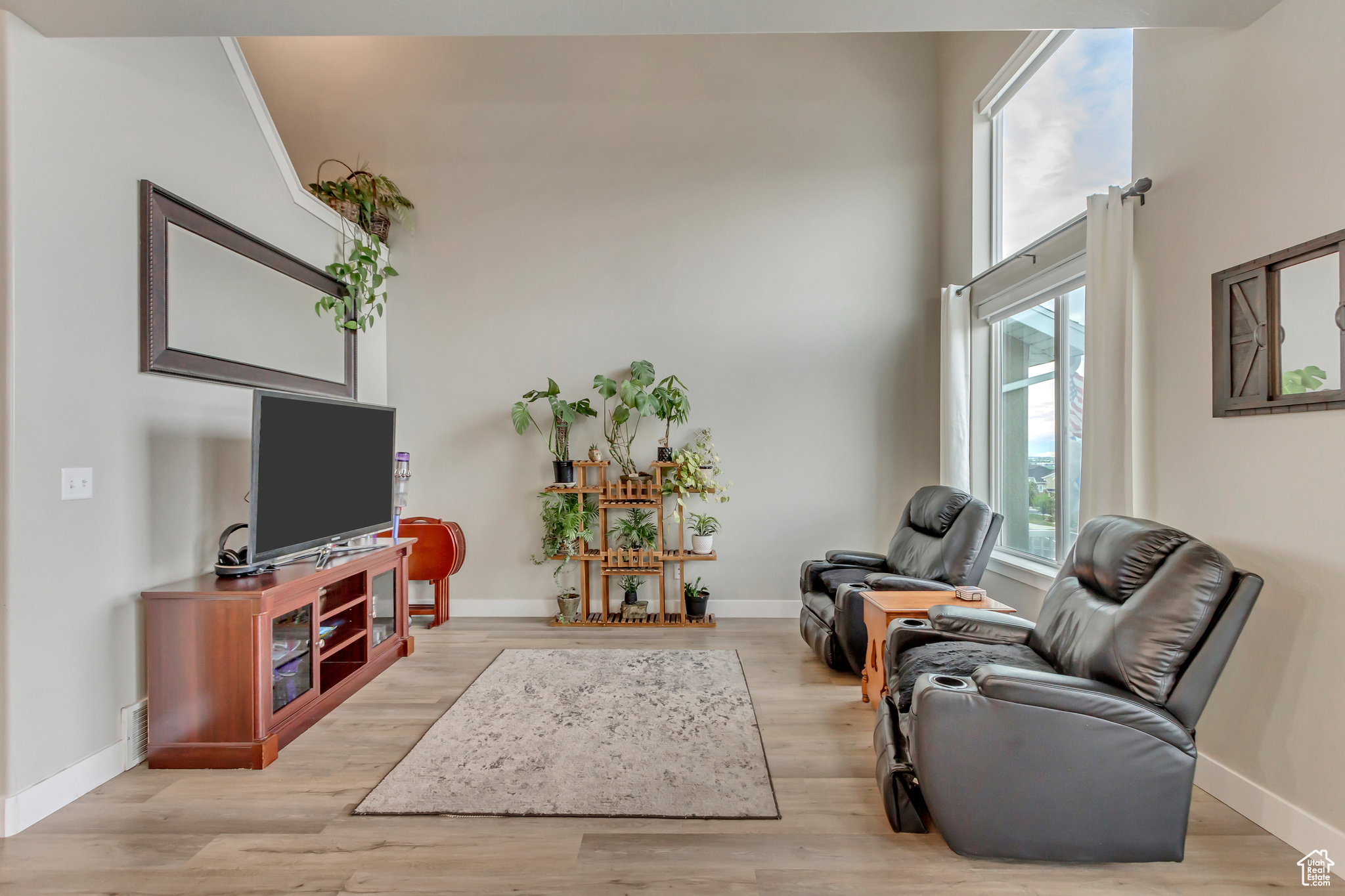 SHADOW RUN - Residential