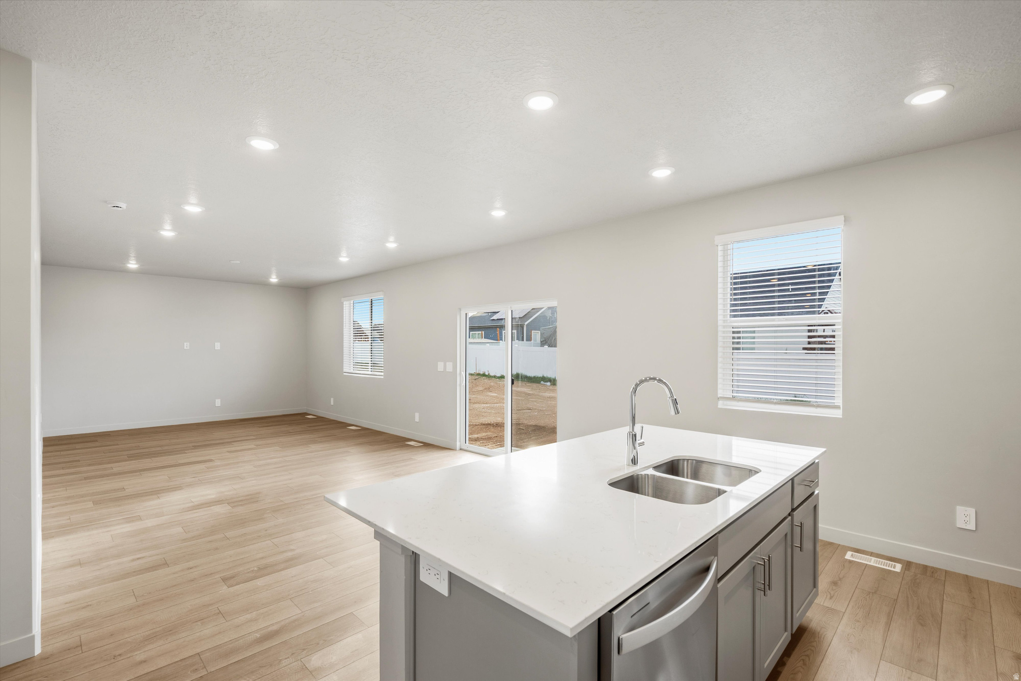STRATTON ACRES - Residential