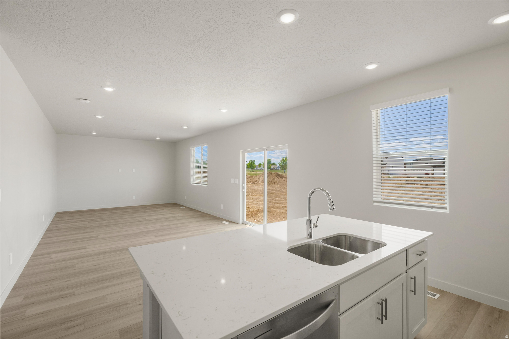 STRATTON ACRES - Residential