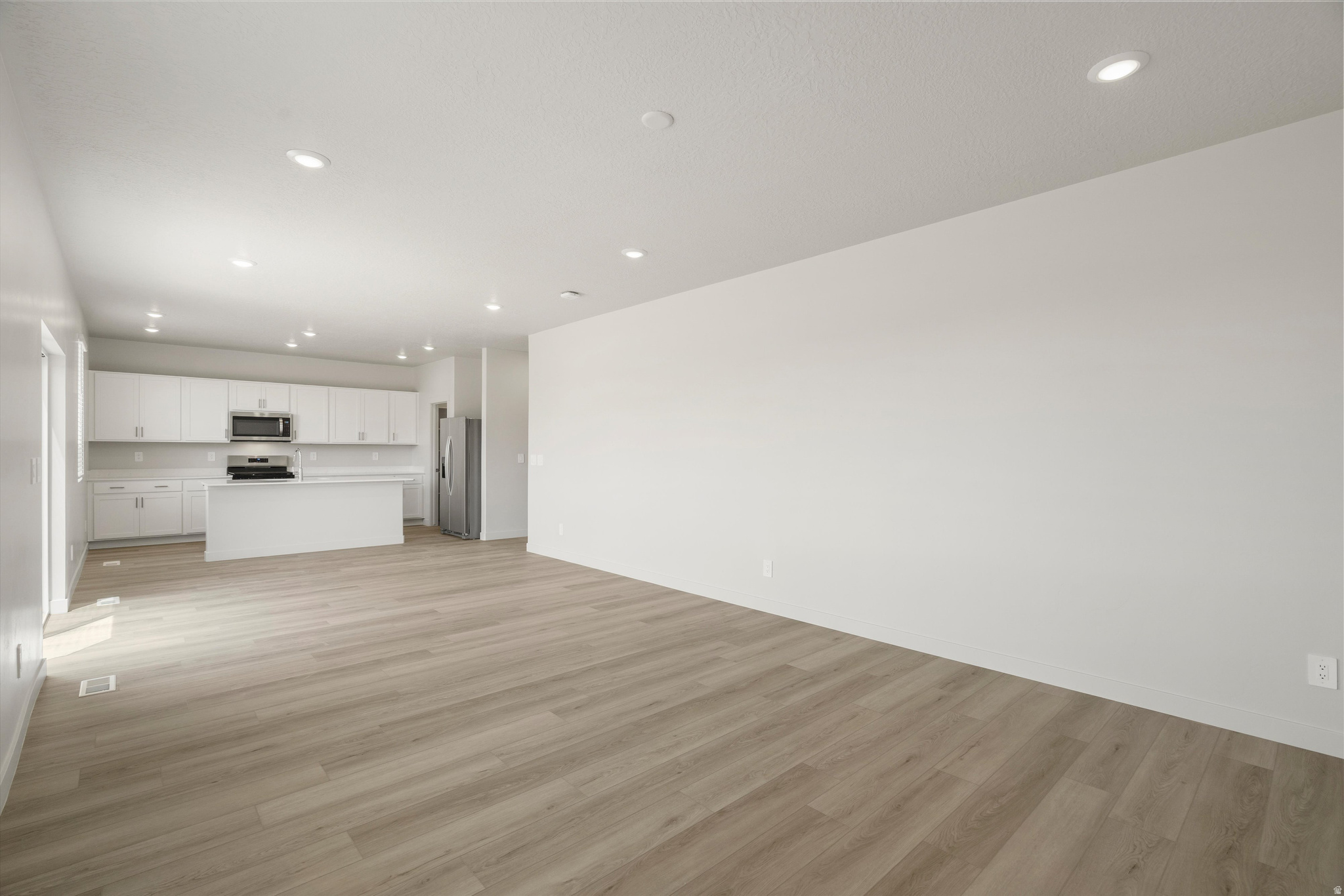 STRATTON ACRES - Residential