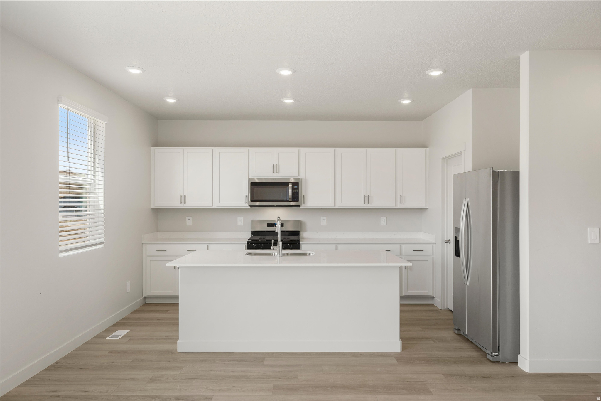 STRATTON ACRES - Residential