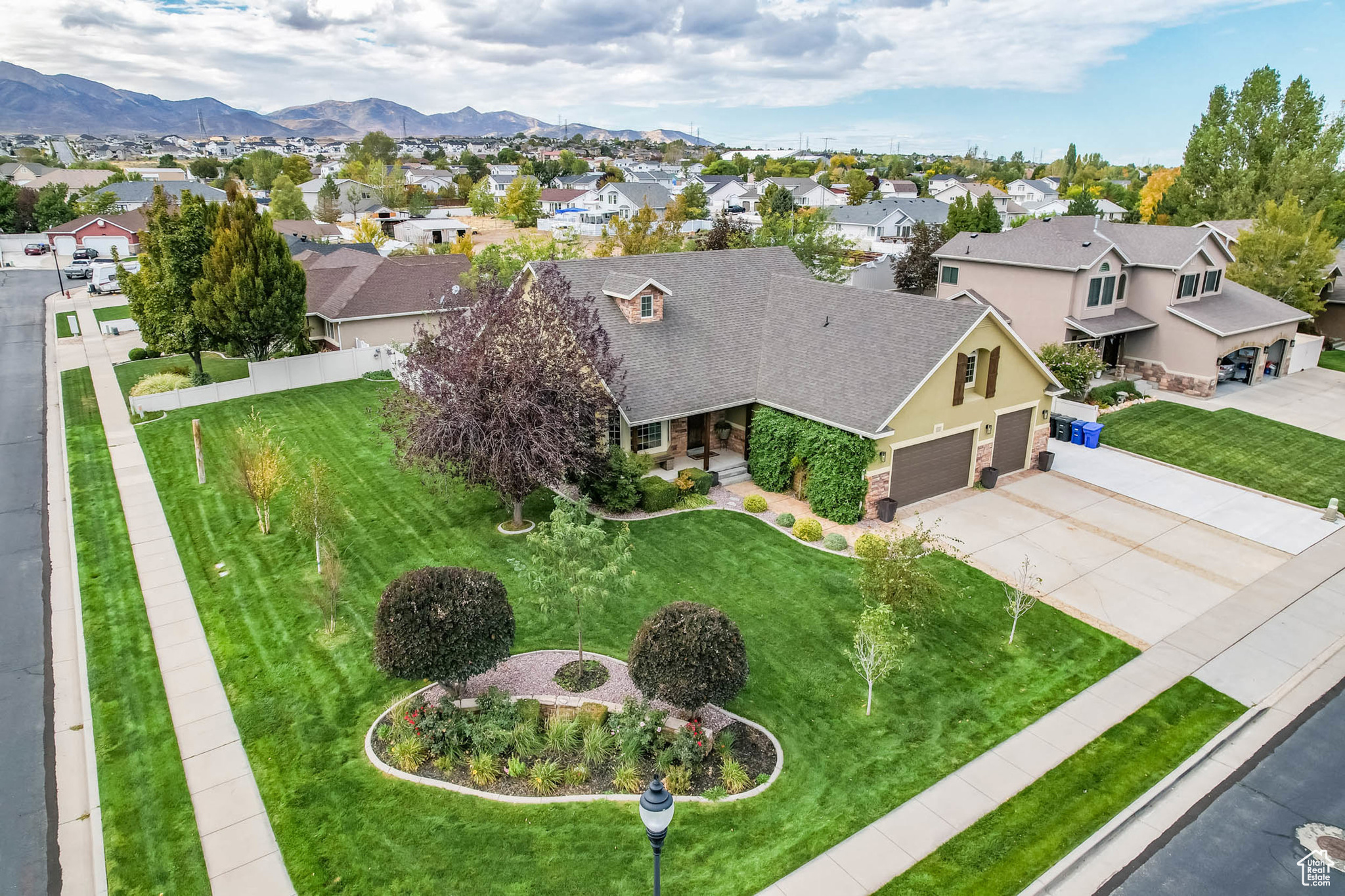 WOOD CREEK # 7 - Residential