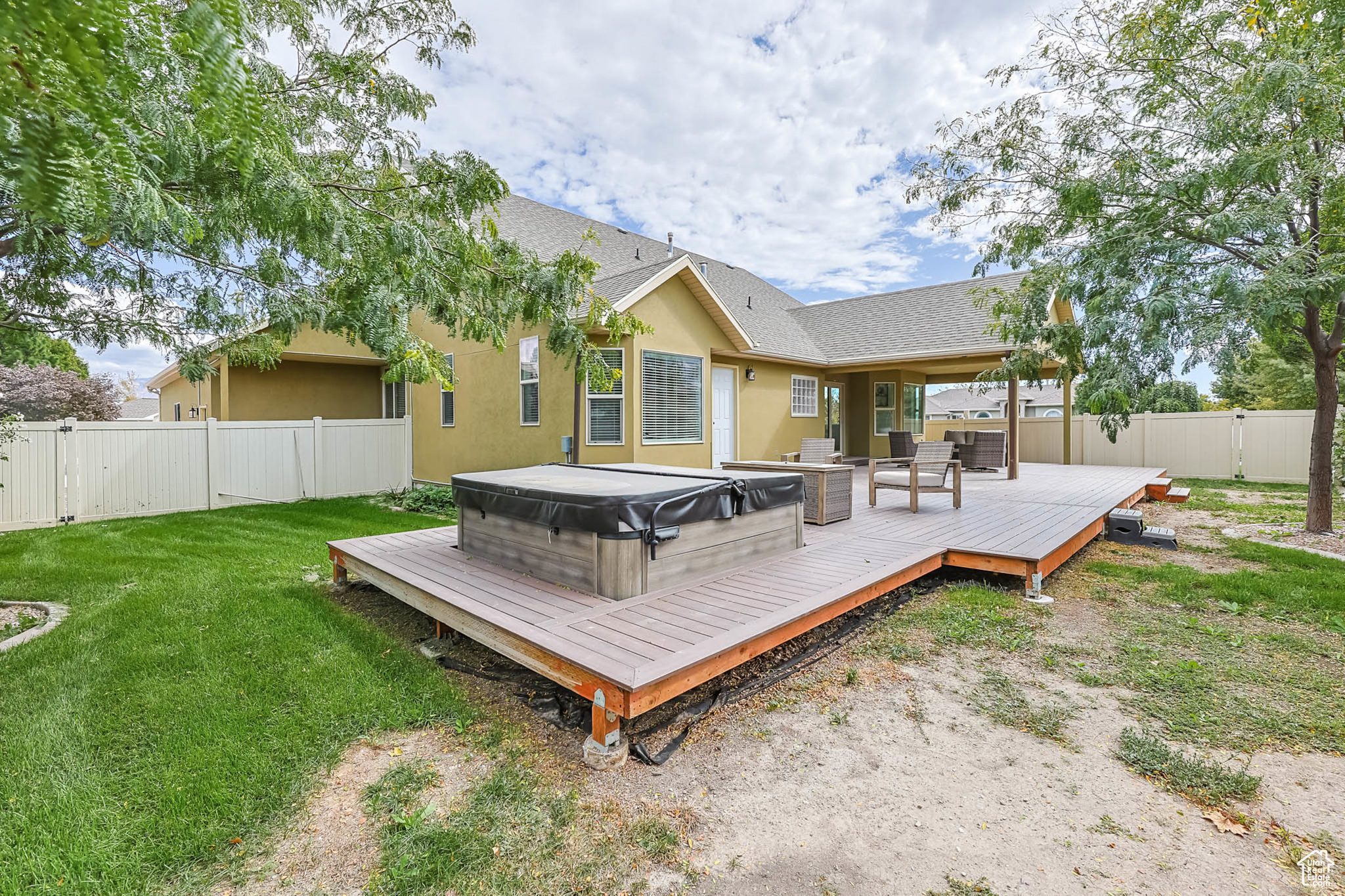 WOOD CREEK # 7 - Residential