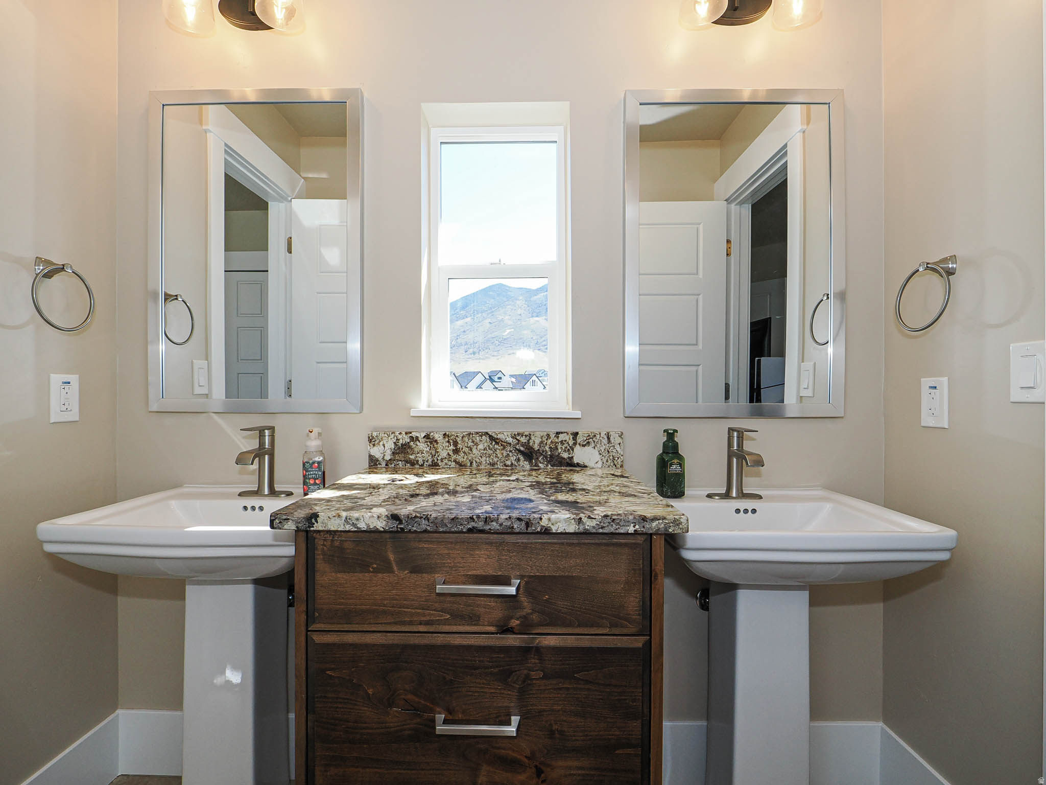 SKYLINE RIDGE SUBDIVISION - Residential