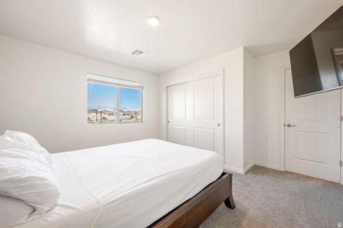 Tiny photo for 1382 E WHITE DESERT DR, Saint George, UT 84790 (MLS # 2126713)