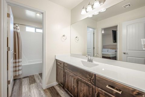 Tiny photo for 1382 E WHITE DESERT DR, Saint George, UT 84790 (MLS # 2126713)