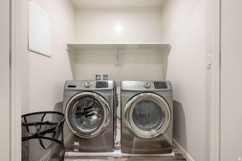 Tiny photo for 1382 E WHITE DESERT DR, Saint George, UT 84790 (MLS # 2126713)