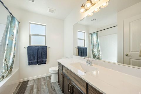 Tiny photo for 1382 E WHITE DESERT DR, Saint George, UT 84790 (MLS # 2126713)