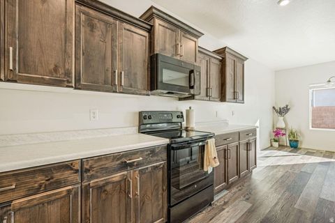 Tiny photo for 1382 E WHITE DESERT DR, Saint George, UT 84790 (MLS # 2126713)