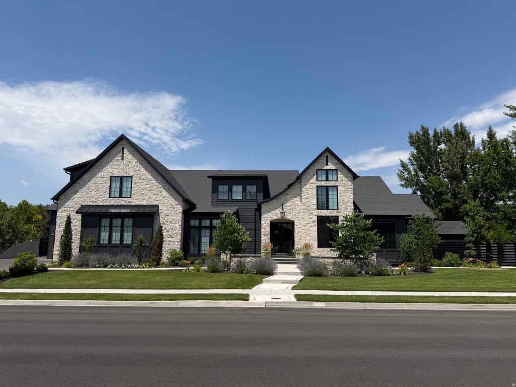 Photo of 6756 W 10050 N, Highland, UT 84003 (MLS # 2171526)