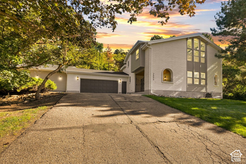 Photo of 2554 E WOODLAND DR S, Uintah, UT 84403 (MLS # 2188672)