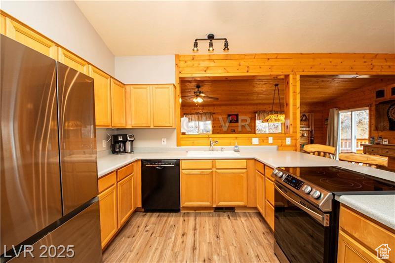 1370 W Elk Ridge Dr, Alton, Utah image 17