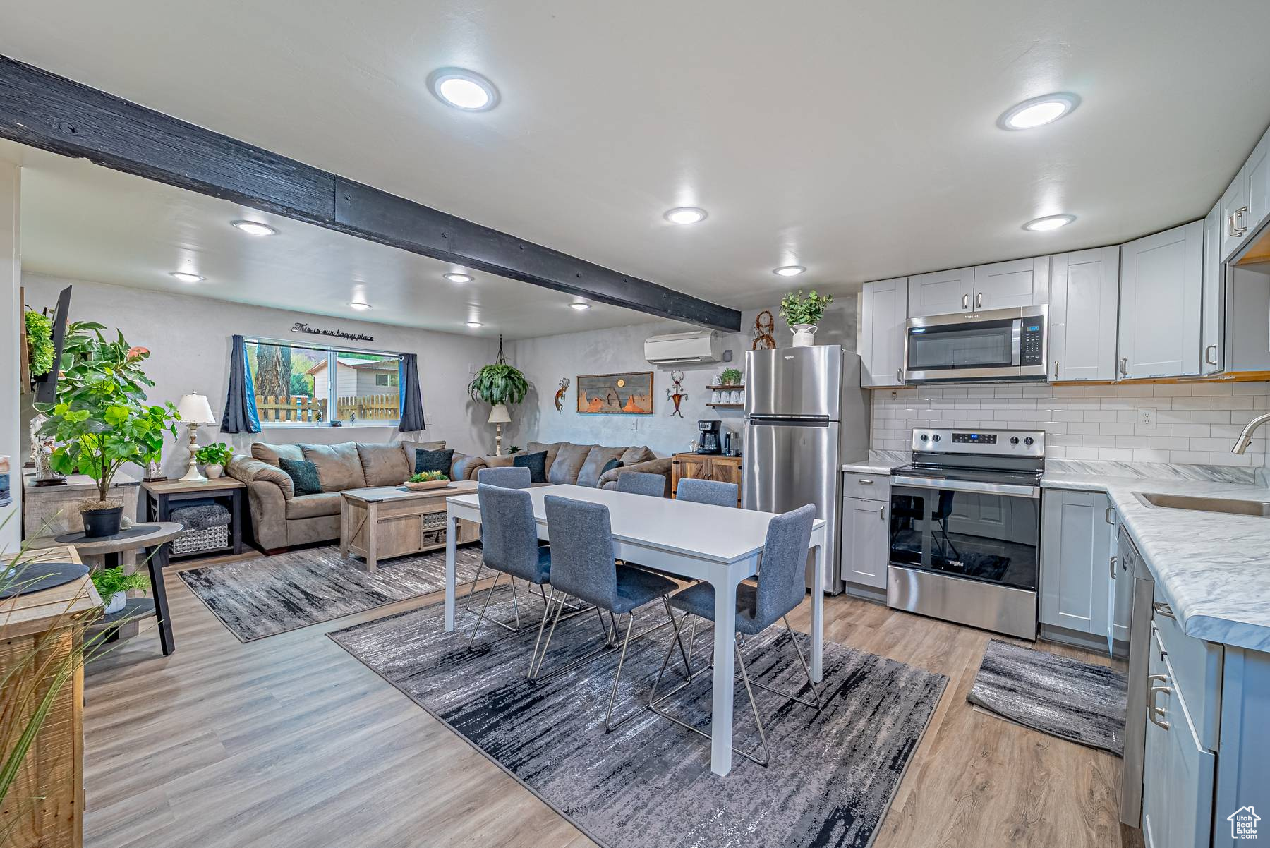 PALISADES - Residential Income