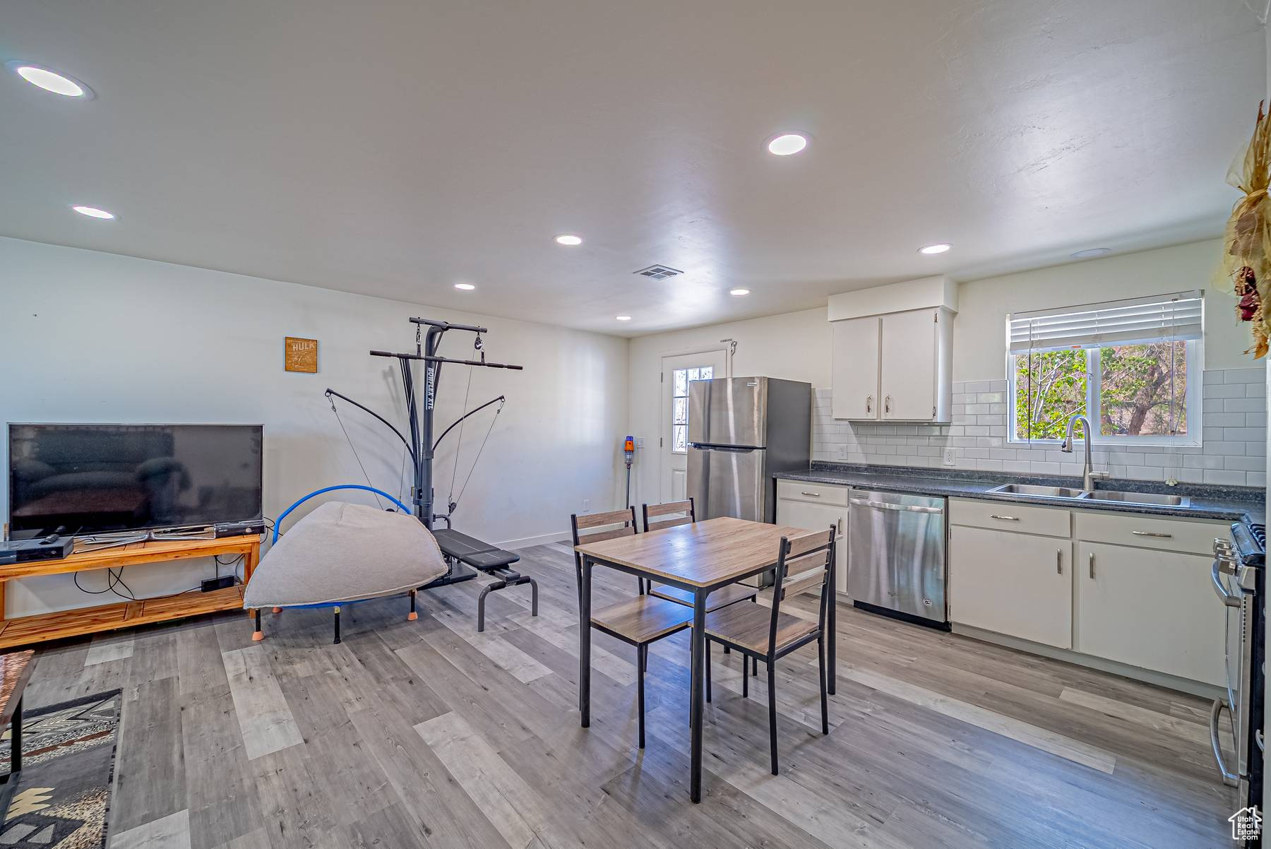 PALISADES - Residential Income