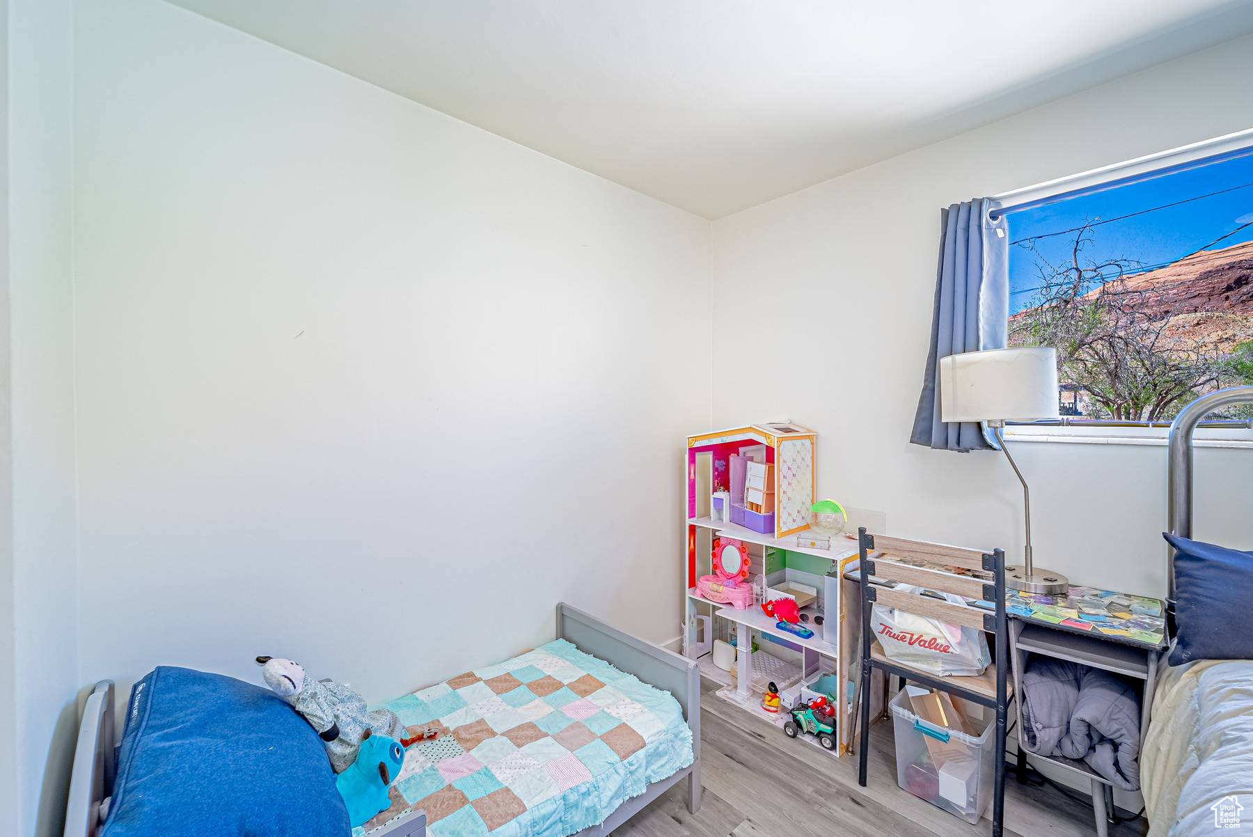 PALISADES - Residential Income