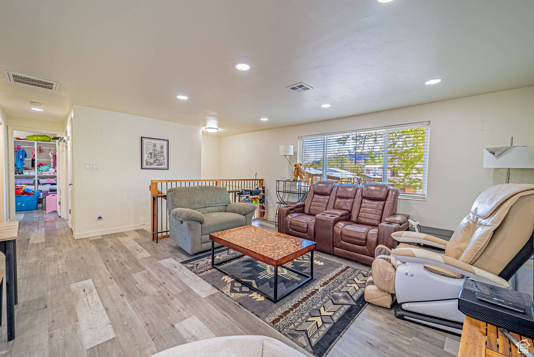 PALISADES - Residential Income