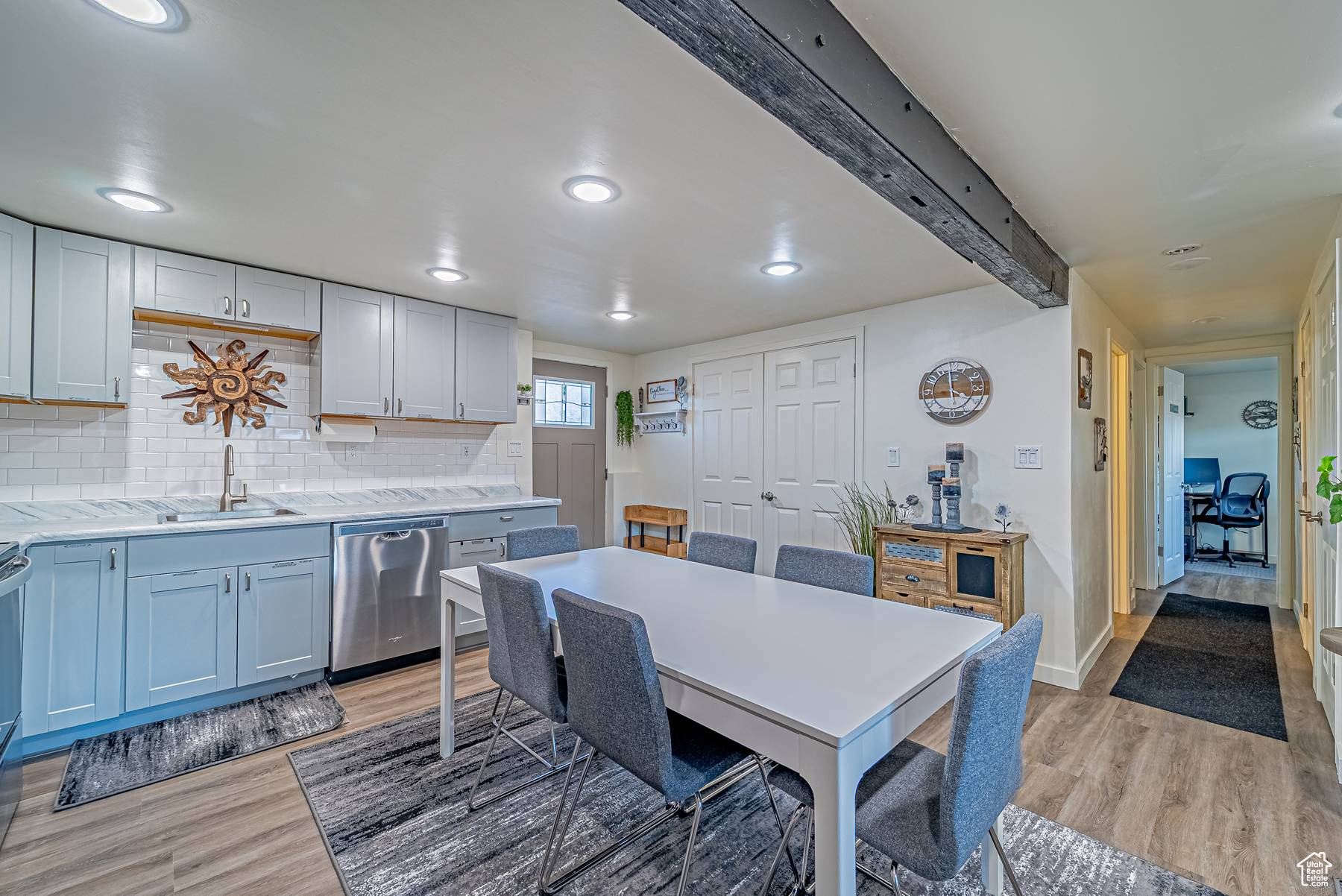 PALISADES - Residential Income