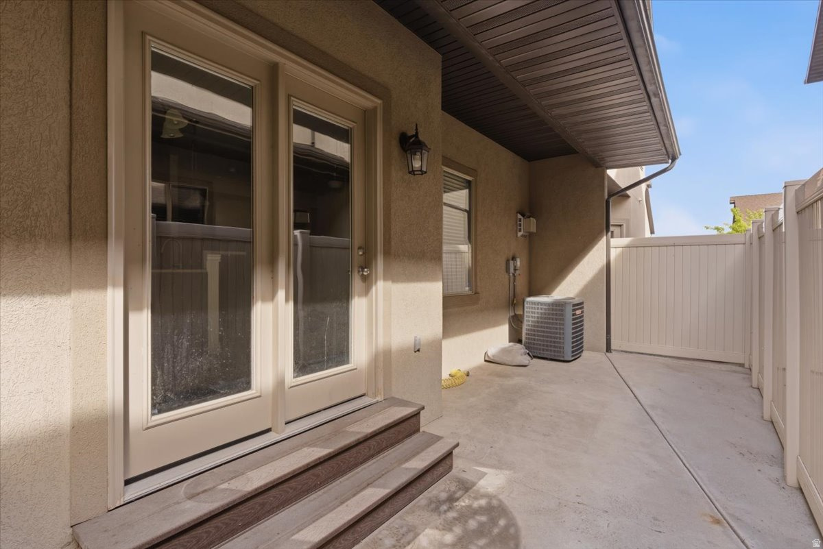 STONE CREEK CANYON - Residential