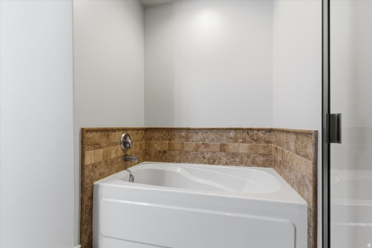 STONE CREEK CANYON - Residential