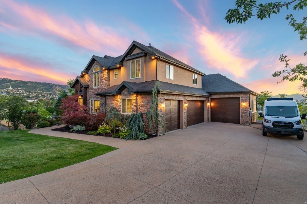 Photo of 12894 S ELLERBECK LN, Draper, UT 84020 (MLS # 2175904)