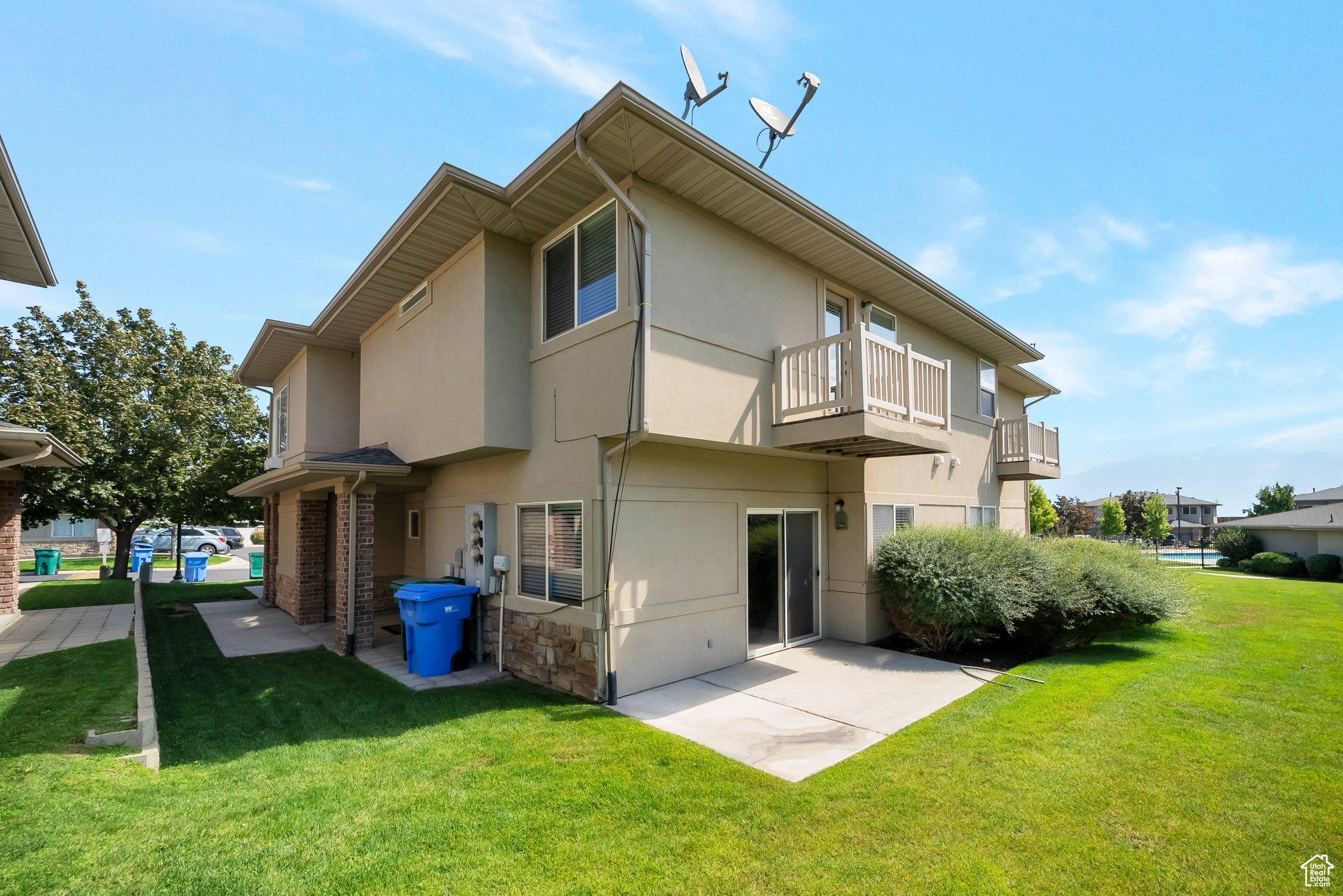 4883 W Stormy Meadow Dr, Riverton, Utah image 3