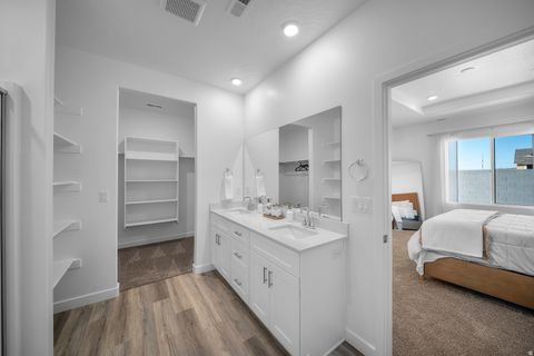 Tiny photo for 1592 S SINAWAVA DR #4153, Washington, UT 84780 (MLS # 2155059)