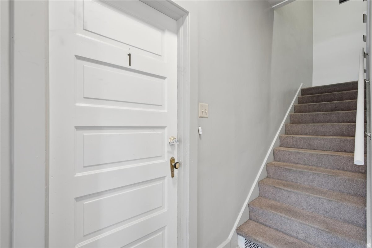 AVENUES - Residential Income