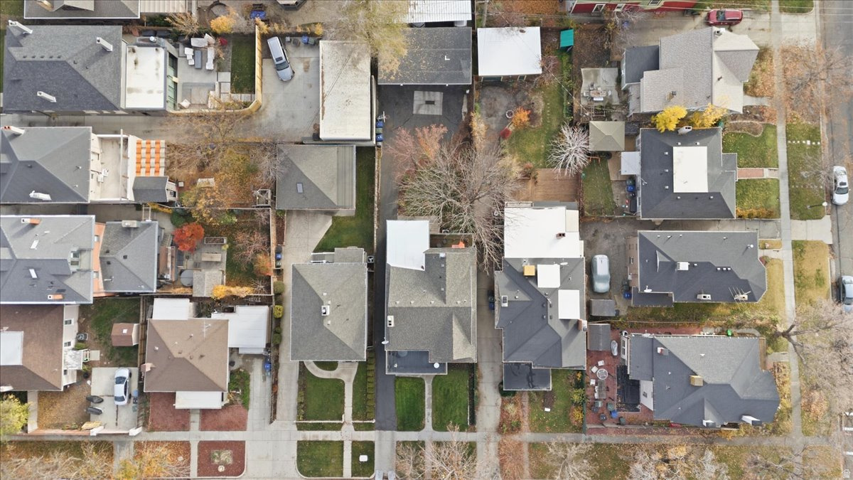 AVENUES - Residential Income