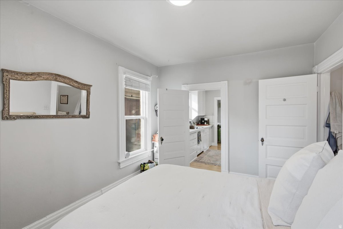 AVENUES - Residential Income