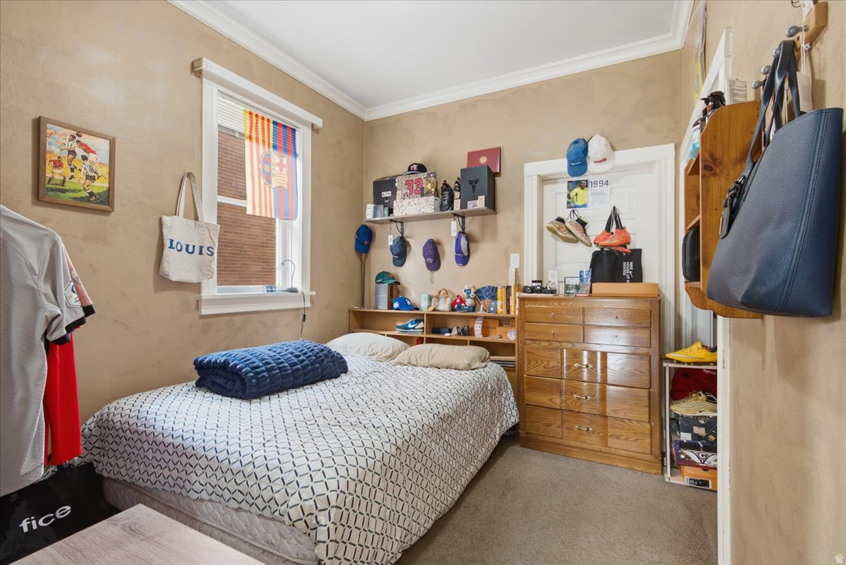 AVENUES - Residential Income