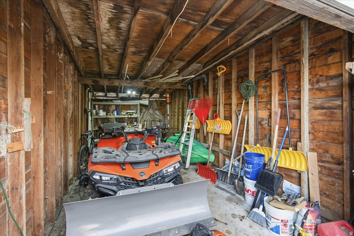 AVENUES - Residential Income