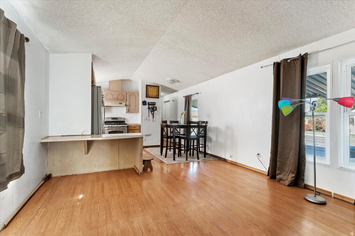 MOUNTAIN VIEW MOBILE HOME PARK - Residential