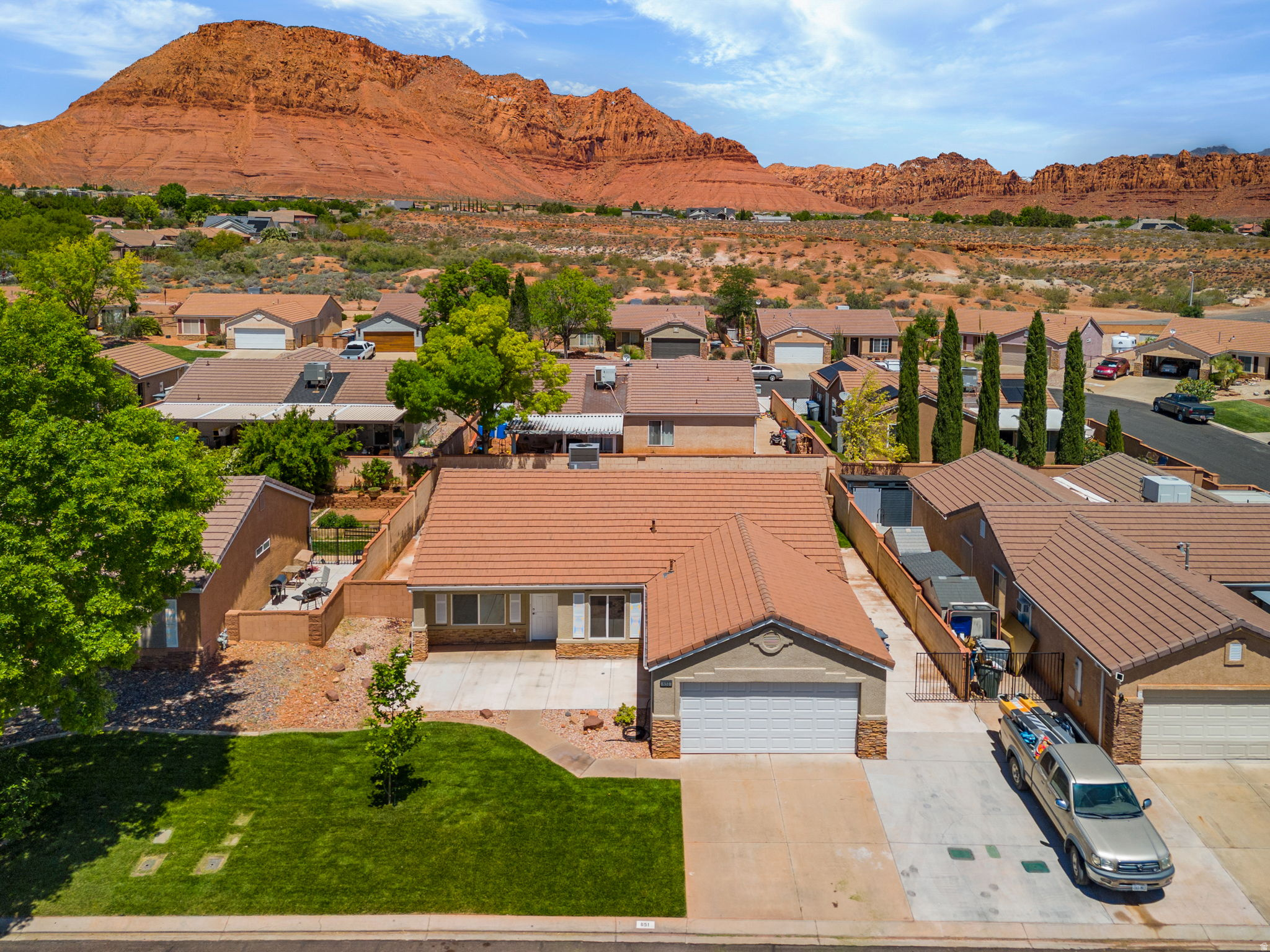 RED ROCK CANYON 1 - Residential