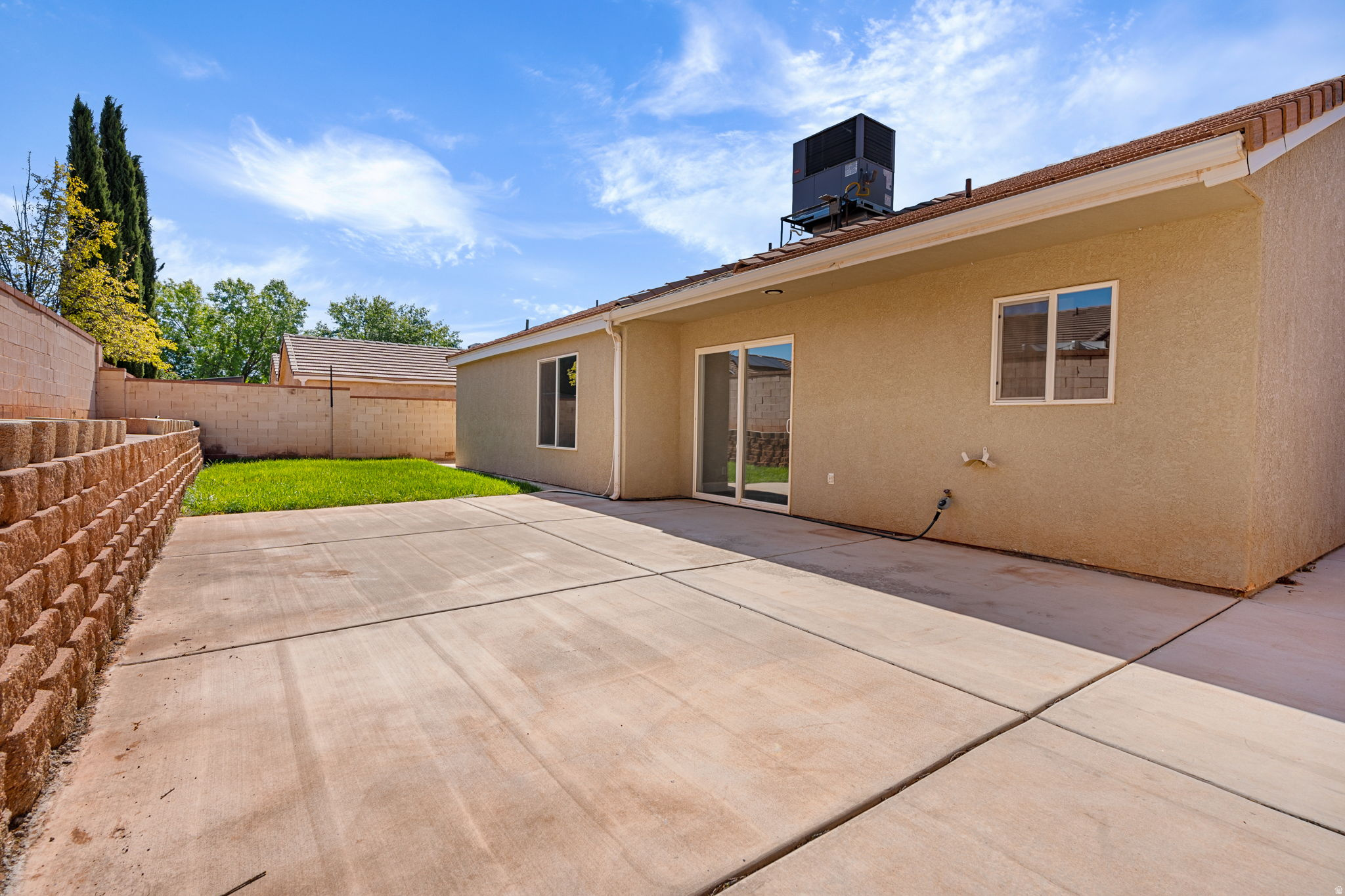 RED ROCK CANYON 1 - Residential