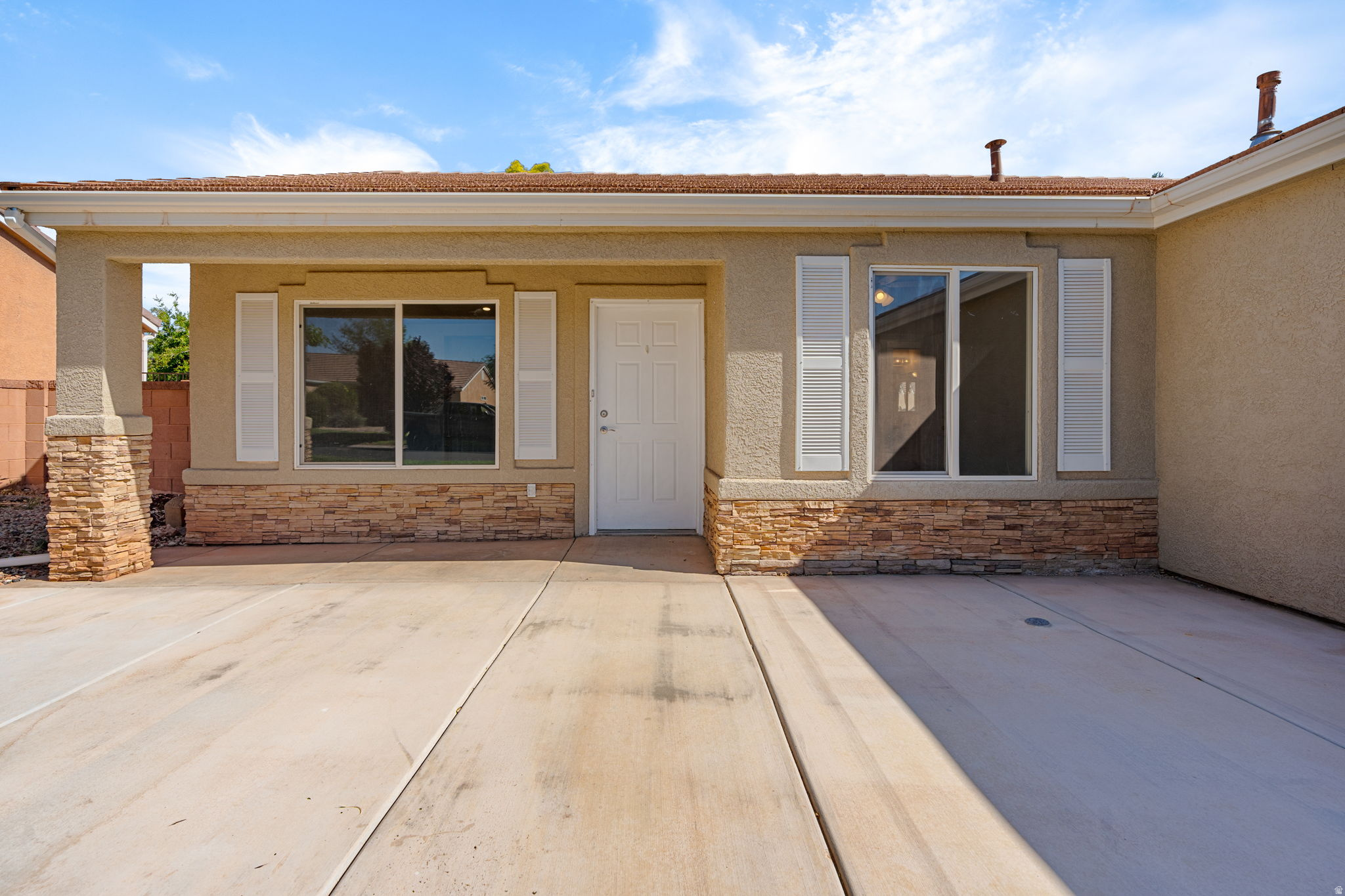 RED ROCK CANYON 1 - Residential