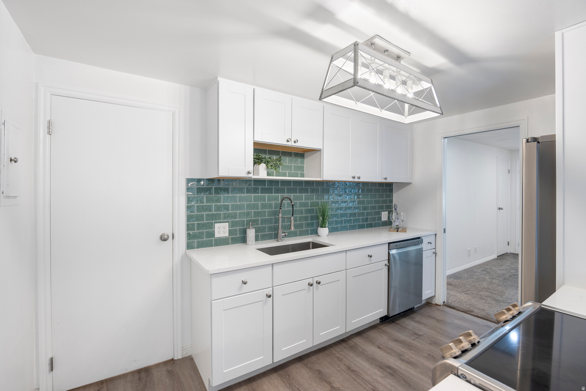 LAKEVIEW - Residential