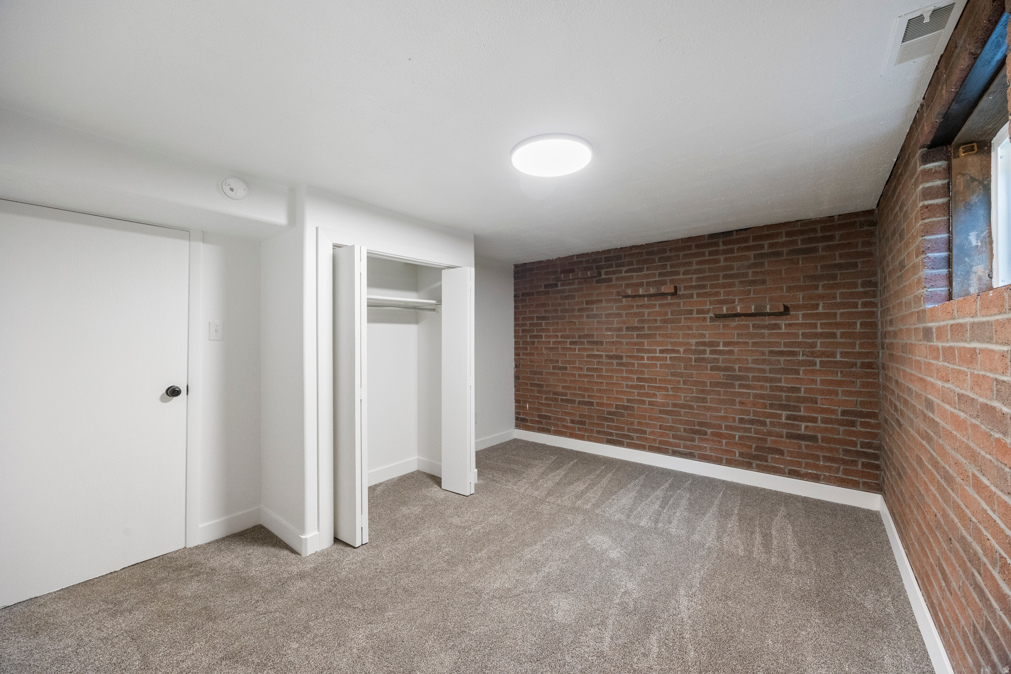 LAKEVIEW - Residential