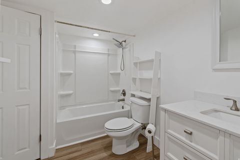 Tiny photo for 466 E 3460 N, North Ogden, UT 84414 (MLS # 2133385)